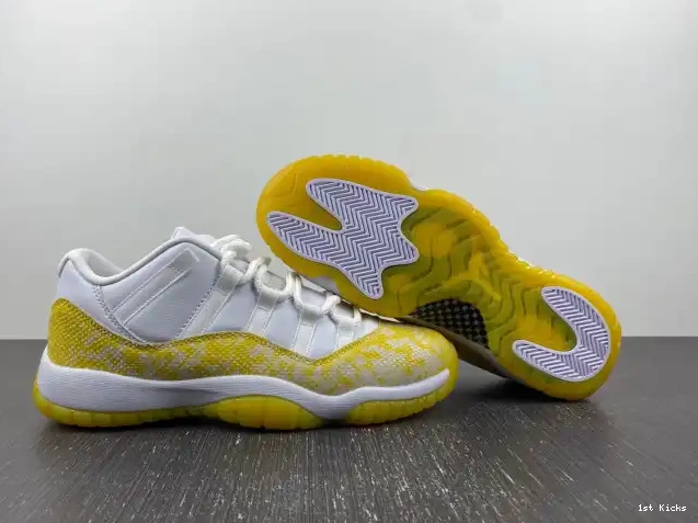 1st Kicks Shoes Snakeskin Air Jordan Low Yellow WMNS AH7860-107 11 0518